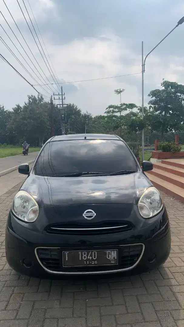 Nissan march XS Matic