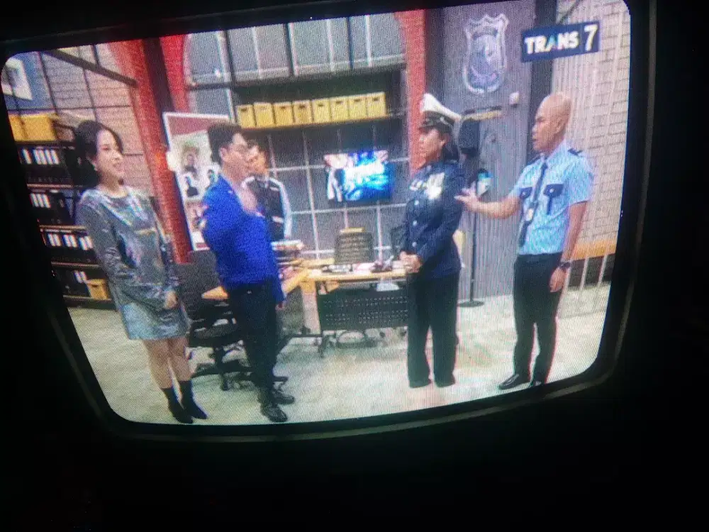 Tv tabung 14 inchi merk lg