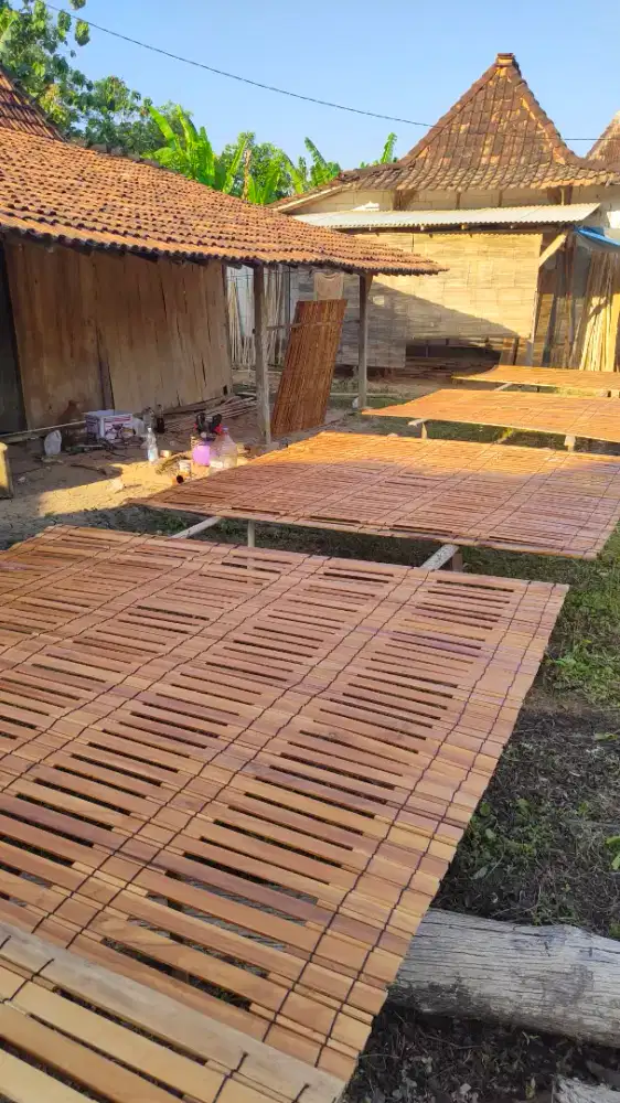 Tirai gulung kayu jati