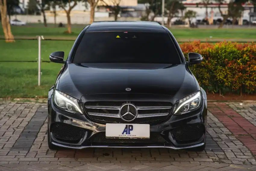 Mercy C300 AMG AT 2018 Good Condition