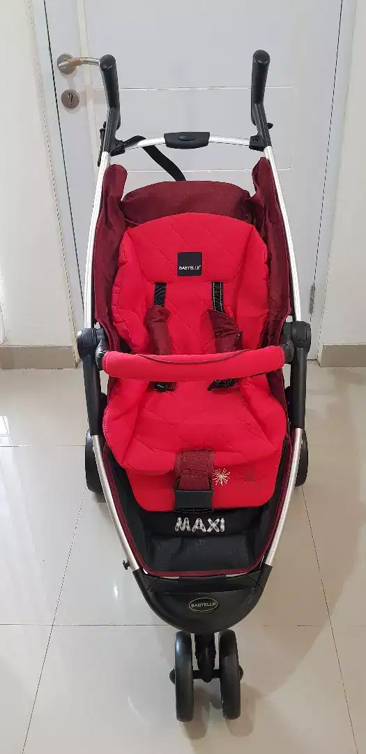 Stroler maxi merah maroon