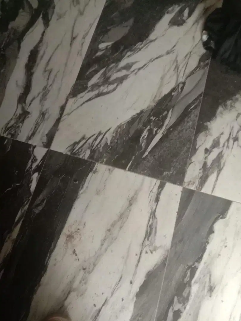 GRANIT WHITE BLACK