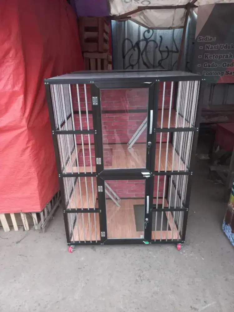 Kandang kucing helena