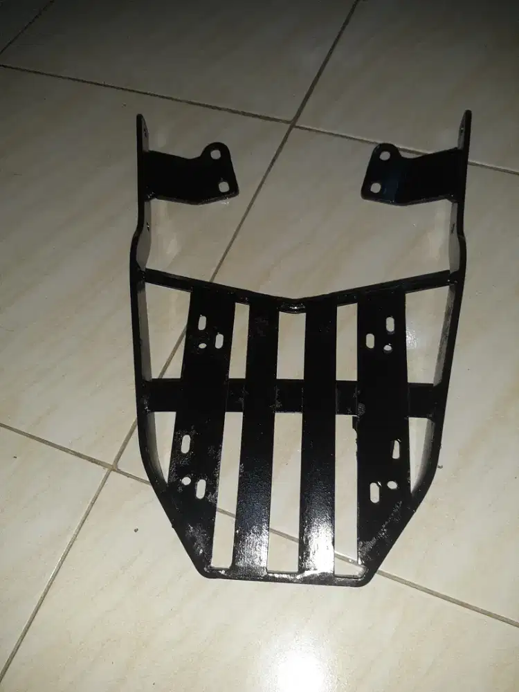 Breket behel untuk beat