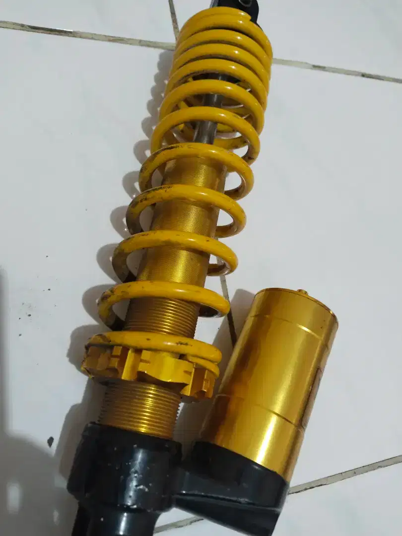 Shok tabung bisa keras bisa empuk.