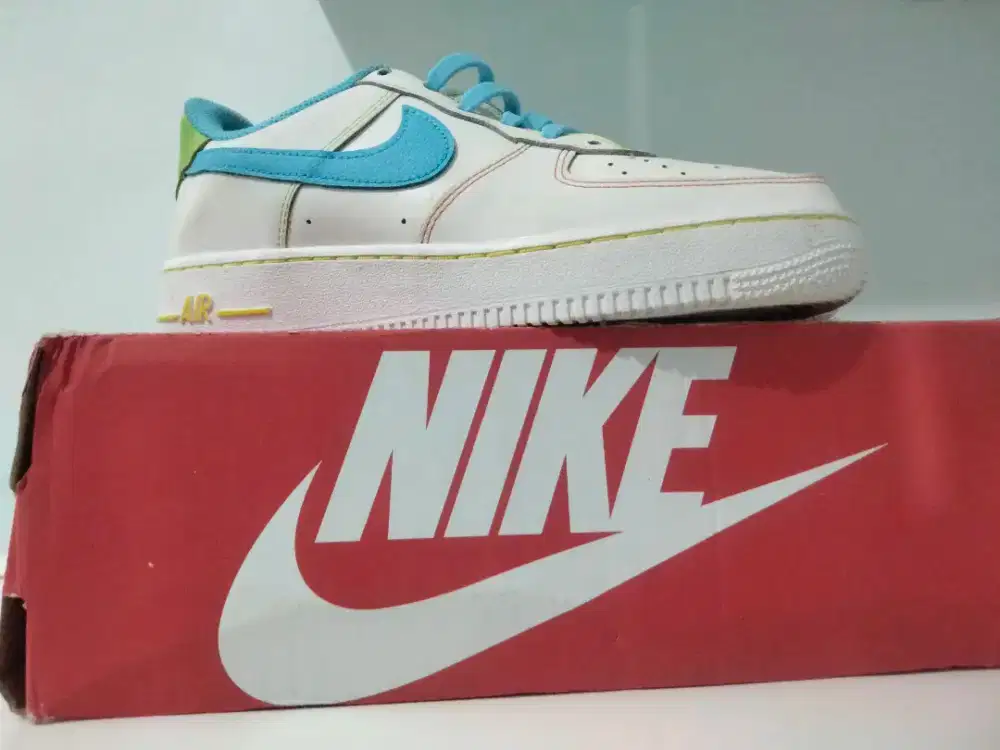 Dijual: NIKE AIR FORCE 1 Low White/Blue/Volt Original