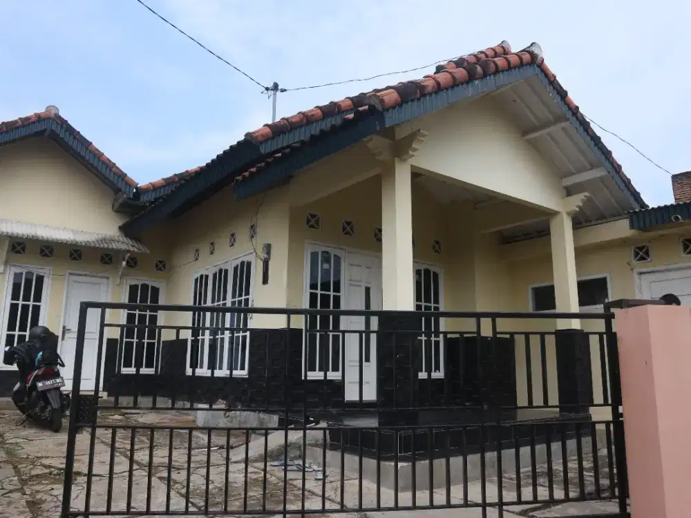 RUMAH DIKONTRAKAN DEKAT MALL BOEMI KEDATON