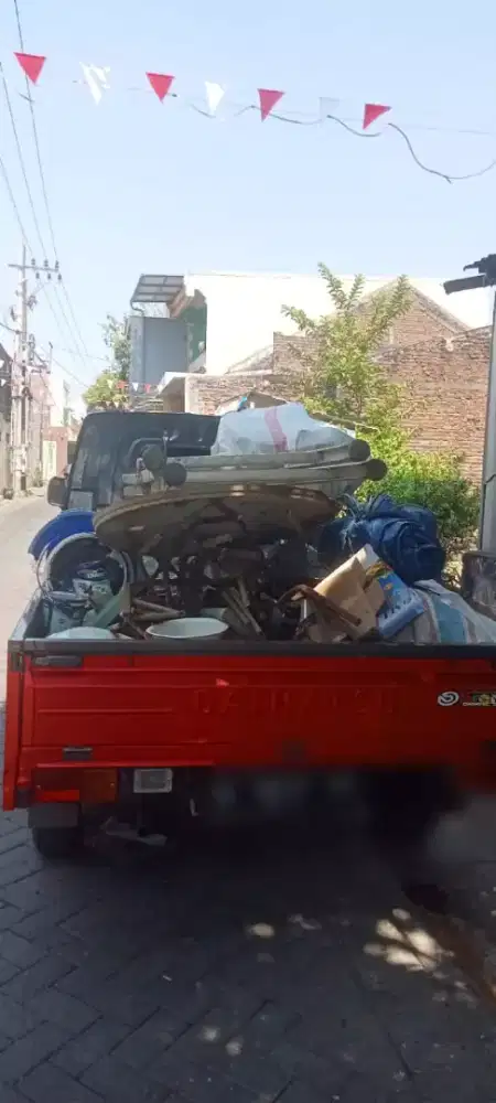 Rombeng Surabaya terima barang rongsokan