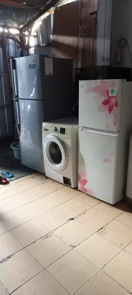 Jual beli kulkas bekas & rusak harga sesuai kondisi