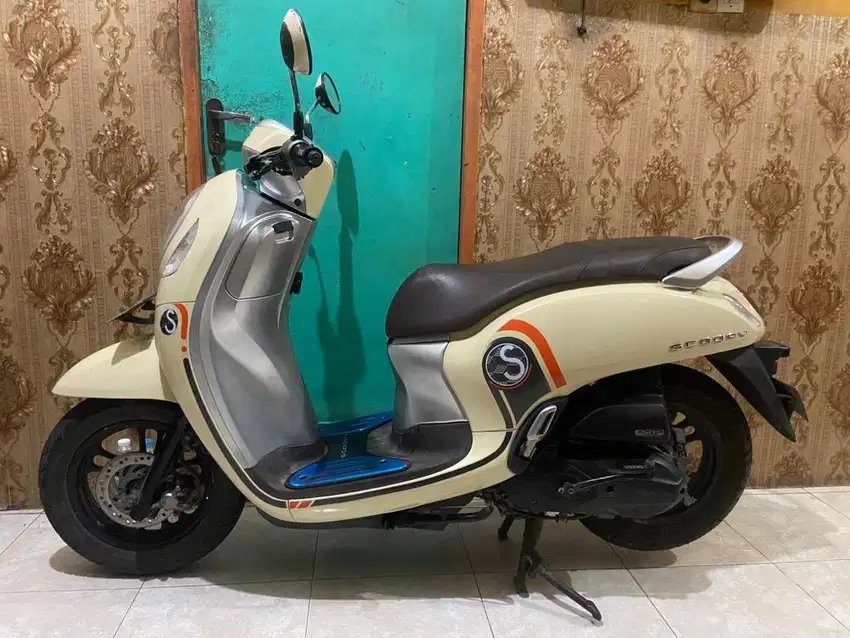 Scoopy 2021 Krem Coklat