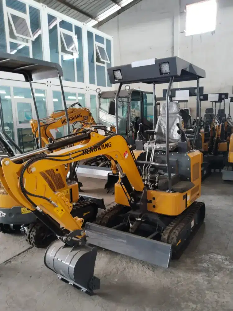 mini excavator hengwang hw17