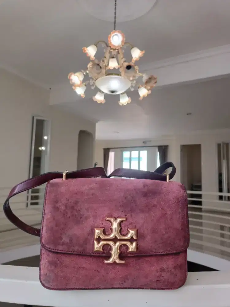 Tas selempang wanita branded