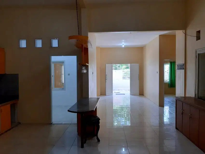Dijual rumah 1,5 lantai siap huni, baru renovasi Puri Surya Jaya