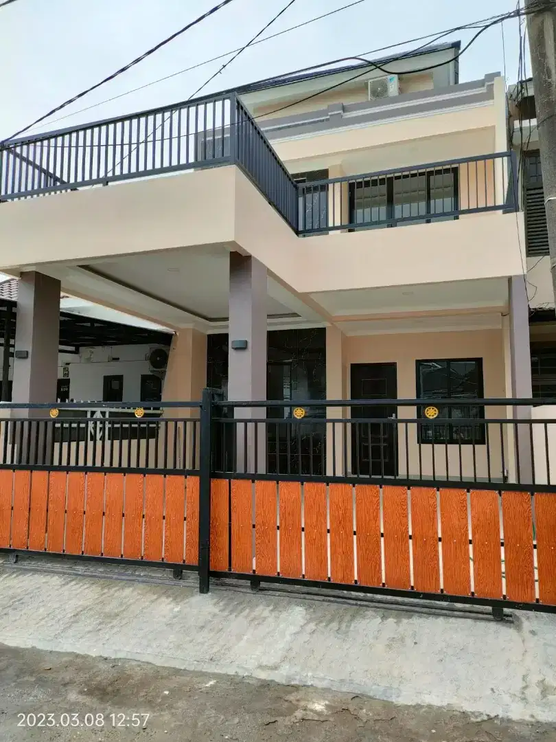 Disewakan Rumah 2 Lt. Villa Melati Mas