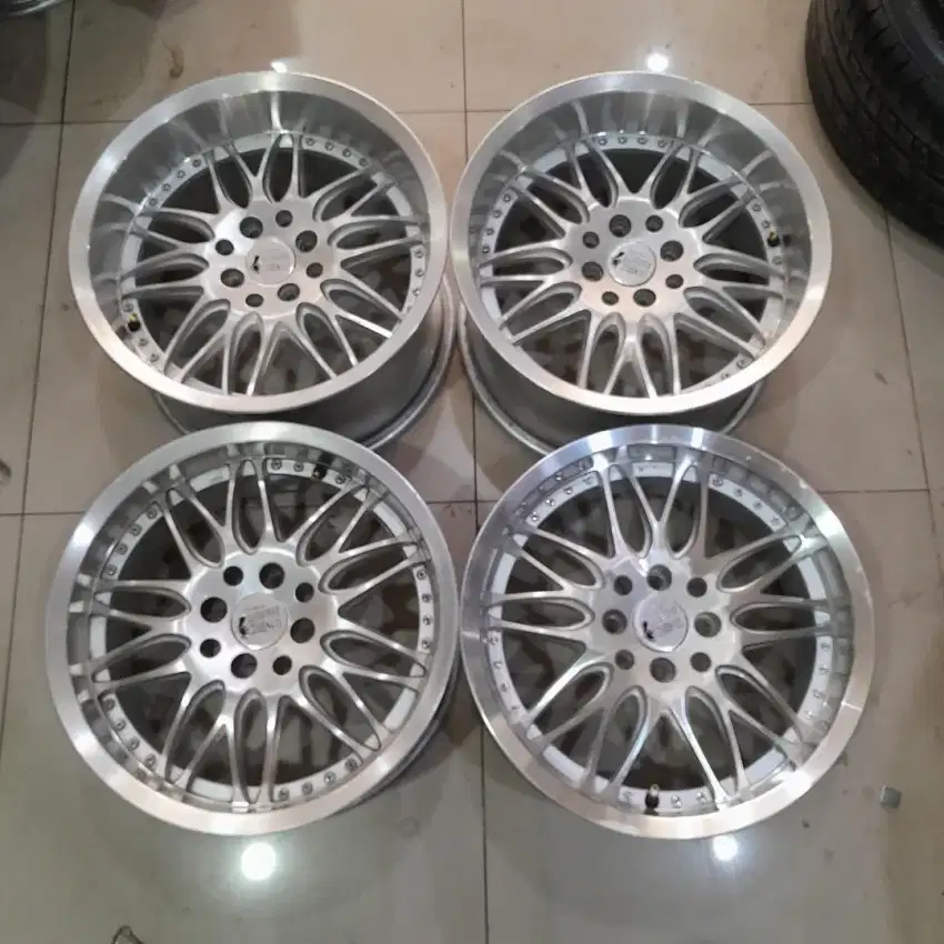 VELG MOBIL Ring 16 Untuk Semua Mobil