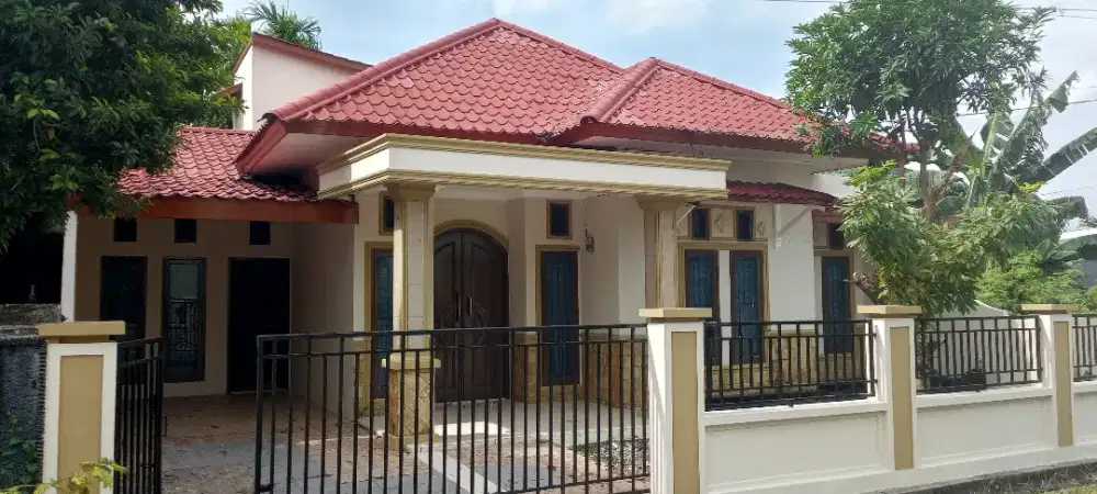 DIJUAL RUMAH DI KOMPLEKS CENDANA GARDEN
