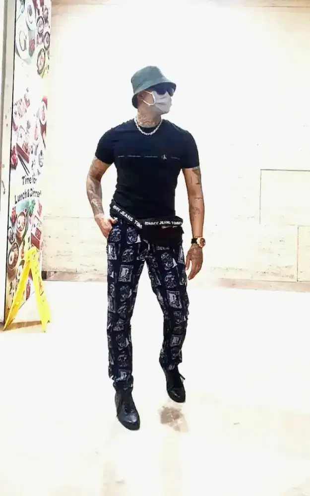 Tommy hilfiger slingbag authentic store