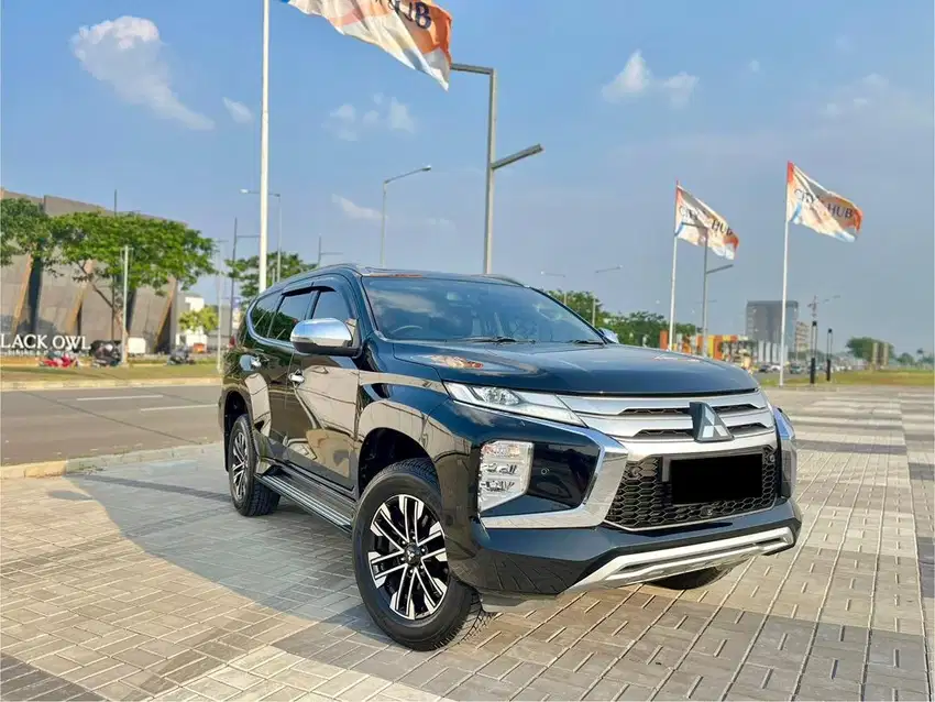 (KM 29 RIBU) Mitsubishi Pajero Sport Dakar 4x4 Ultimate Hitam 2022