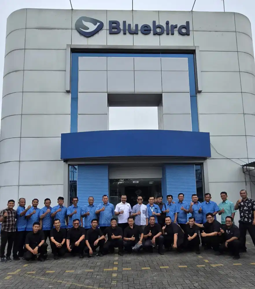 Di butuhkan driver taksi blue bird medan