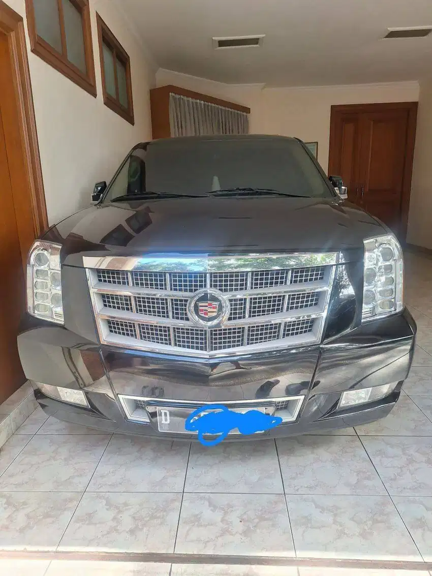 Escalade 2012 terawat KM rendah