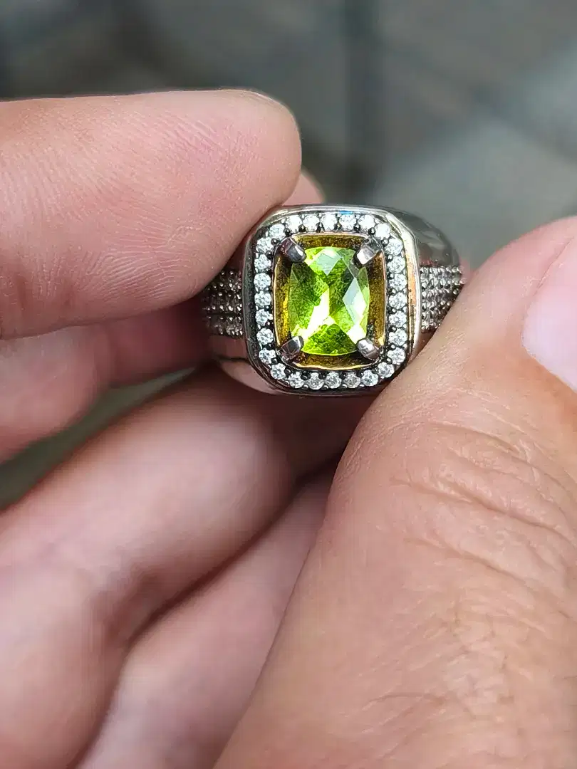 Batu peridot Burma 1.26 carat ring perak memo MGL top kristal HQ