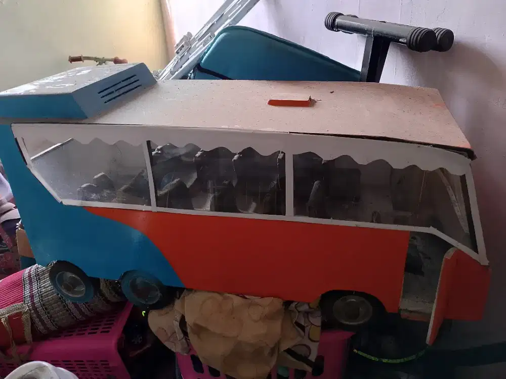 Jual mainan bis besar dari kayu jati