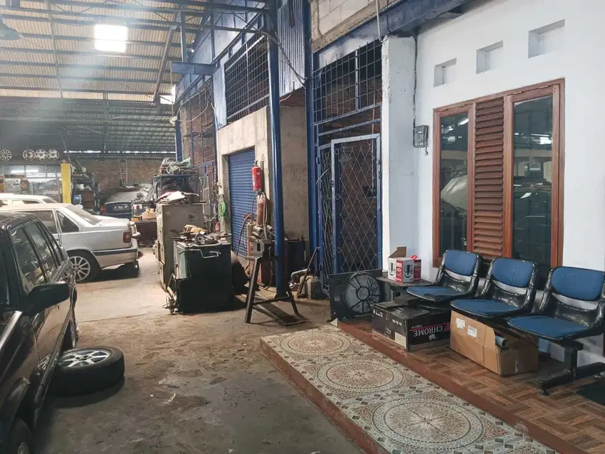 Rumah Dijual Dengan Tanah Luas 1100 m2 an Cocok Untuk Cluster