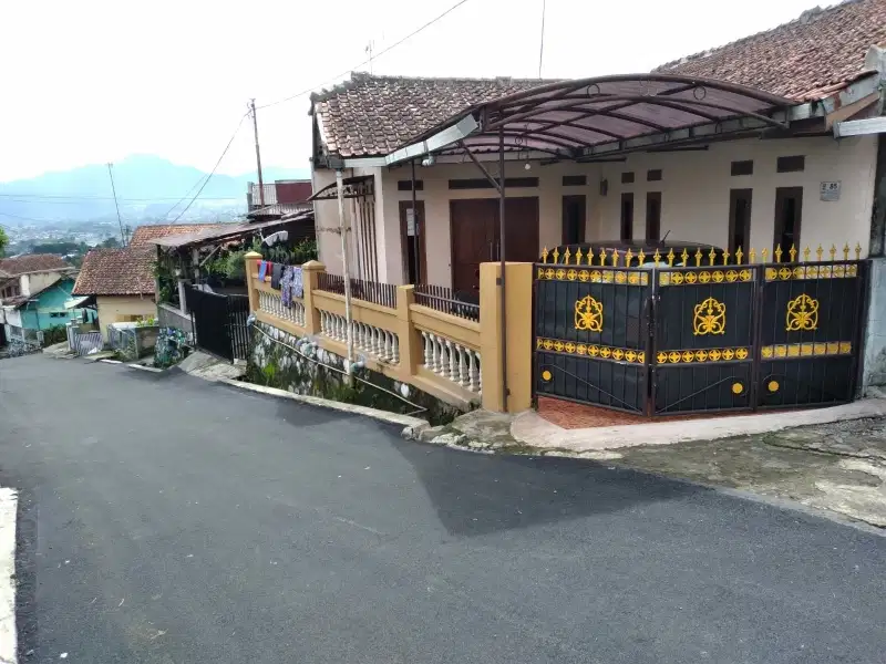 Dijual rumah Buka Negara, kayu ambon Lembang