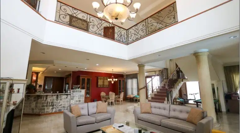Dijual Rumah Mewah dengan Kolam renang di Pondok Indah Jakarta Selatan