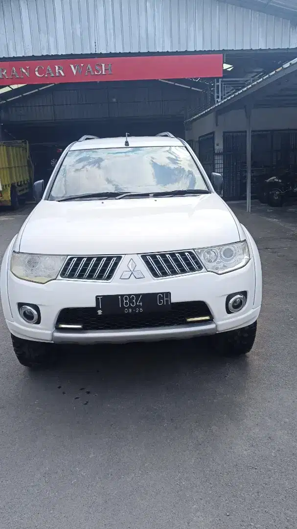 mitsubishi pajero sport exceed 2013