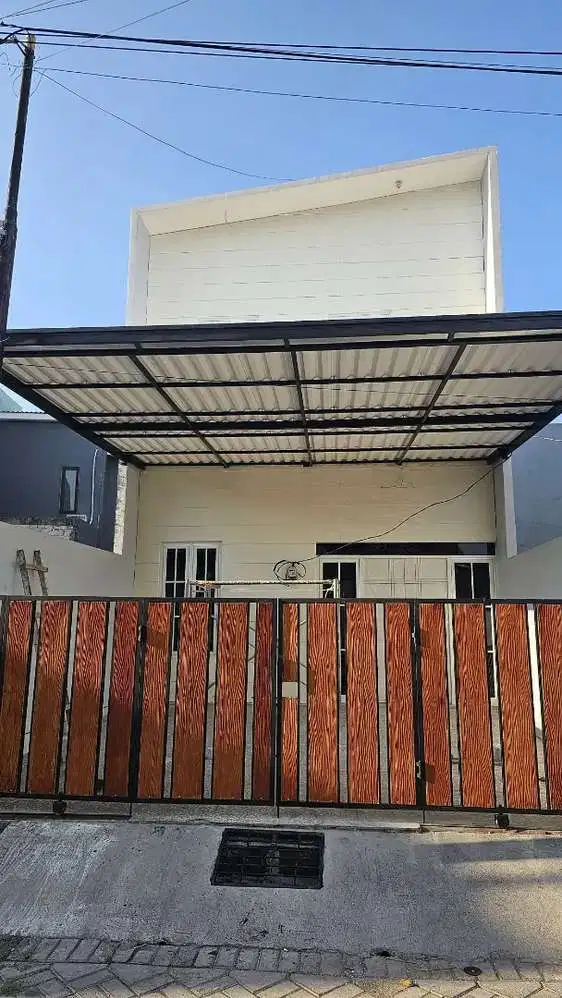Rumah 2 lantai cuma 900jt, lebar 5,5 m2, Medokan Ayu, Rungkut