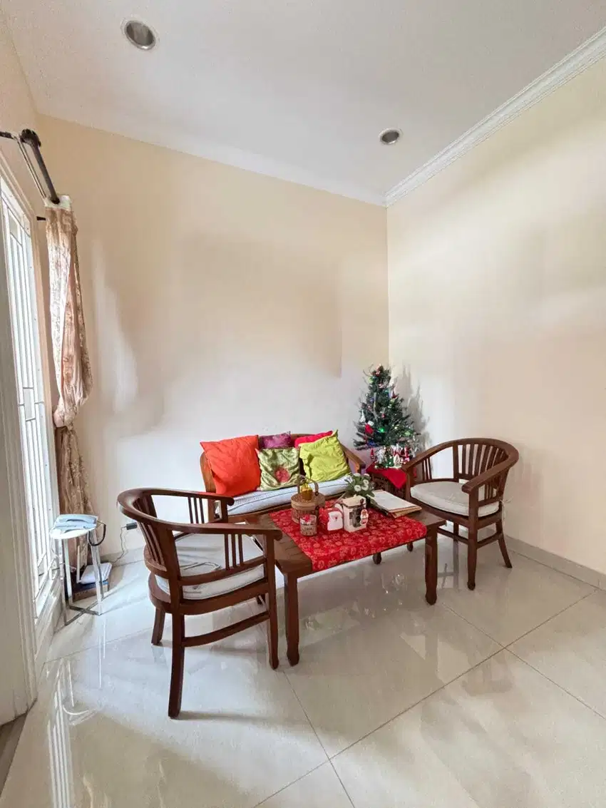 Rumah Emerald PHG Gading Serpong