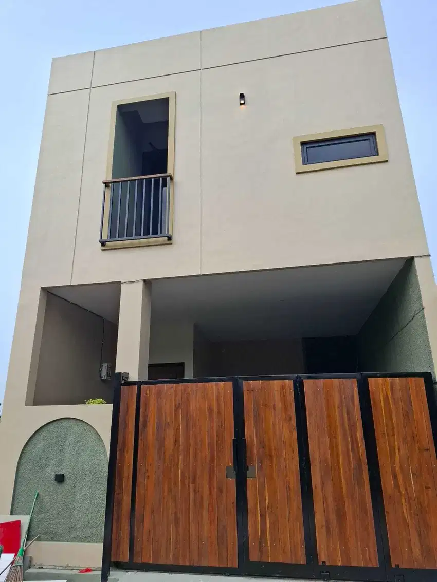 SUPER MURAH SUPER MEWAH Di Jual Rumah Cantik 2 Lantai Kwalitas Waah