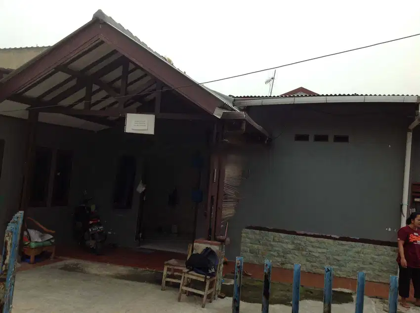 Rumah Hoek di Duren Sawit