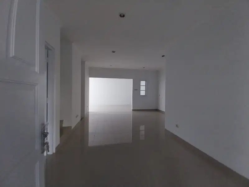 DIJUAL RUMAH SUDAH RENOVASI DI CLUSTER KOTA WISATA, SIAP HUNI