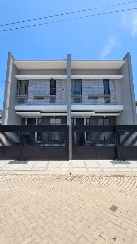 Rumah Baru, Klampis Semolo Timur