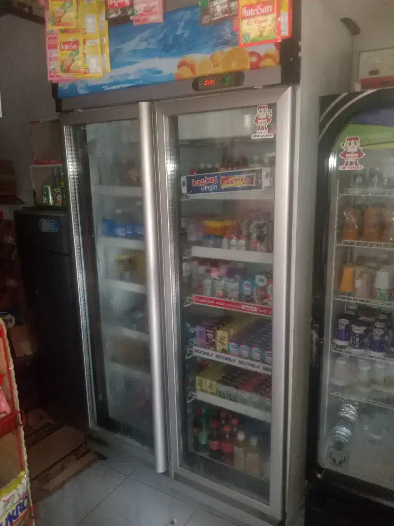 Jual showcase gea 2 pintu 800liter