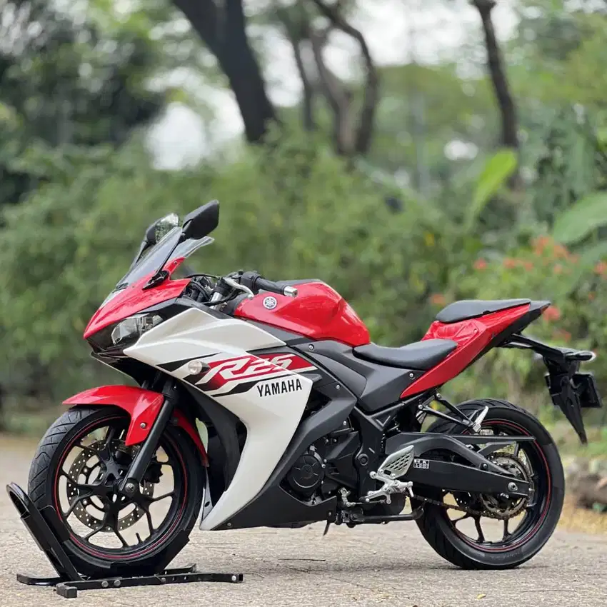 YAMAHA R25 V1 MERAH PUTIH 2015 KM RENDAH PAJAK PANJANG GRES