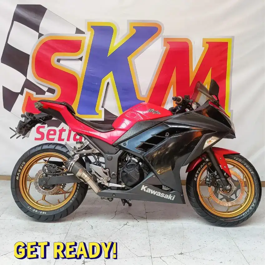 (Ninja 250 tahun 2017 dp:900 syarat kk dan ktp garansi mesin 6bulan