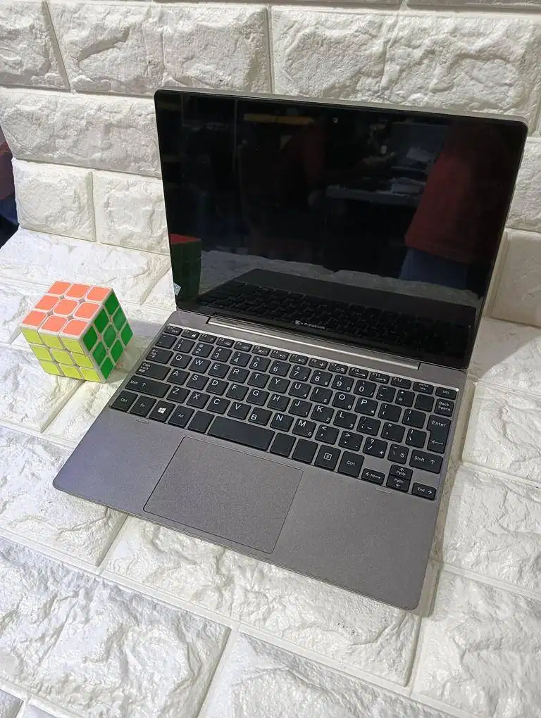 TOSHIBA DYNABOOK K50 Intel Celeron N4020 Ram 4 gb Storage 64 gb D-RTA