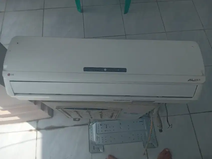 DI JUAL AC LG 1/2 PK