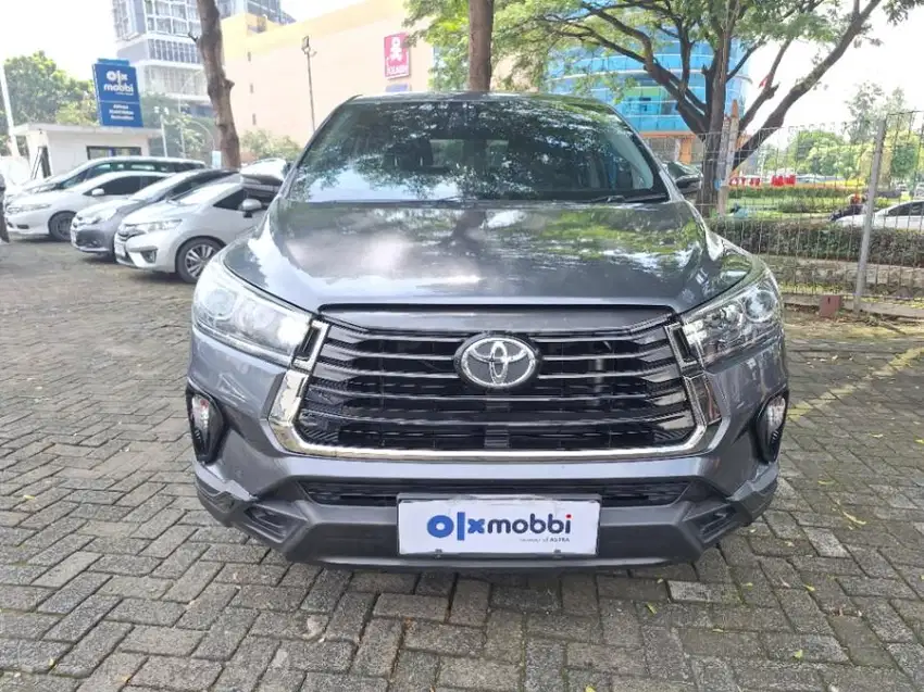 Toyota Kijang Innova  2.0 Venturer Bensin-AT 2020 Abu-Abu