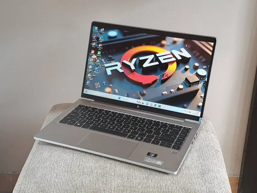 Laptop HP Ryzen 5 Ram 16 GB SSD Lancar normal mulus siap pakai