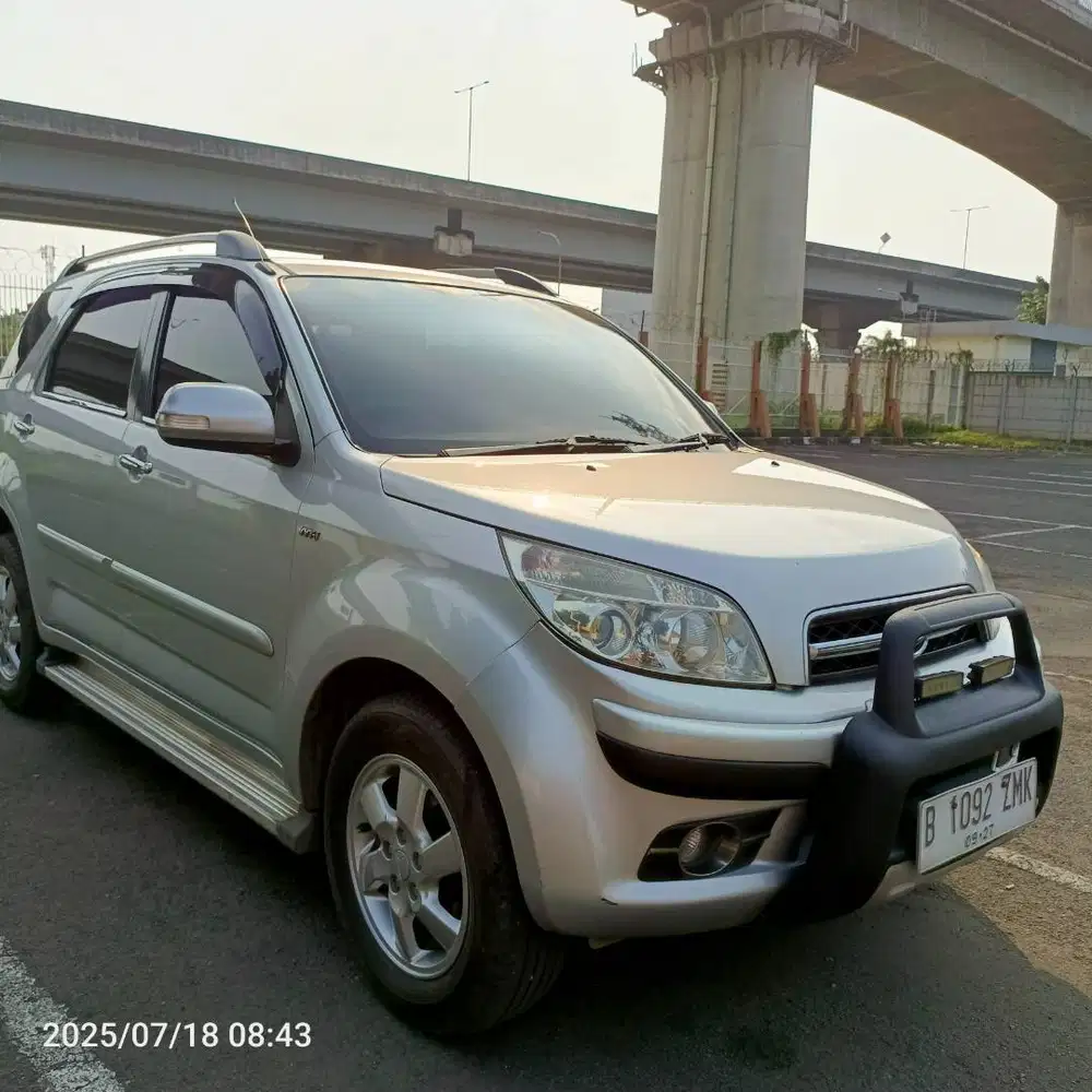 DAIHATSU TERIOS 2010 TX/AT SILVER