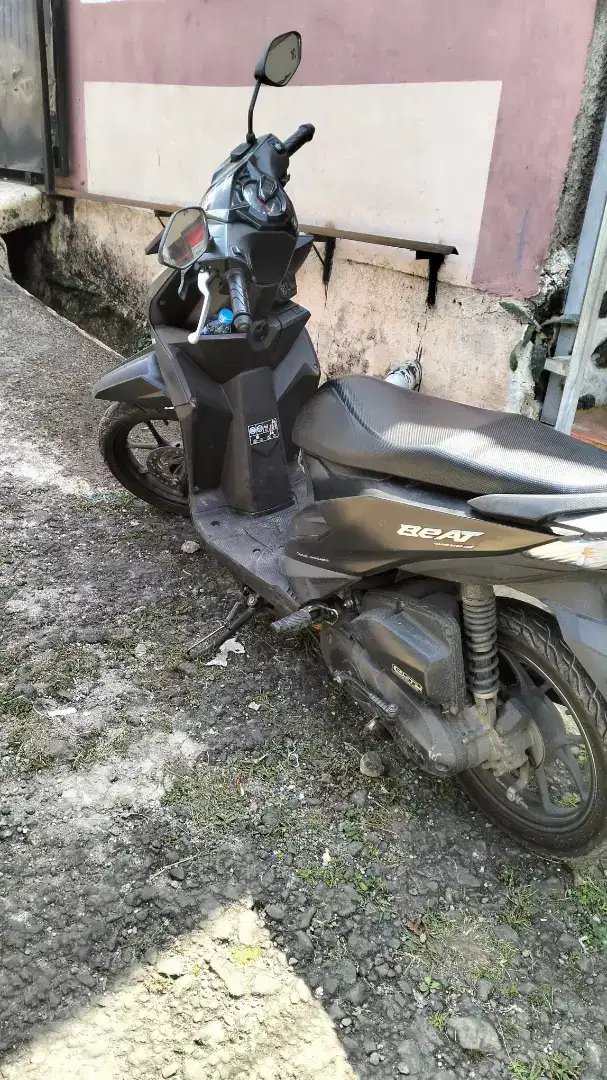 Di jual cepat motor beat nya mulus