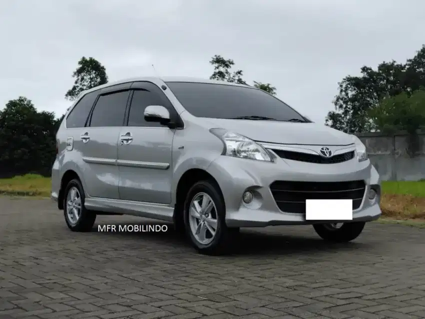 Toyota Avanza Veloz 1.5 AT 2012 Tangan Pertama