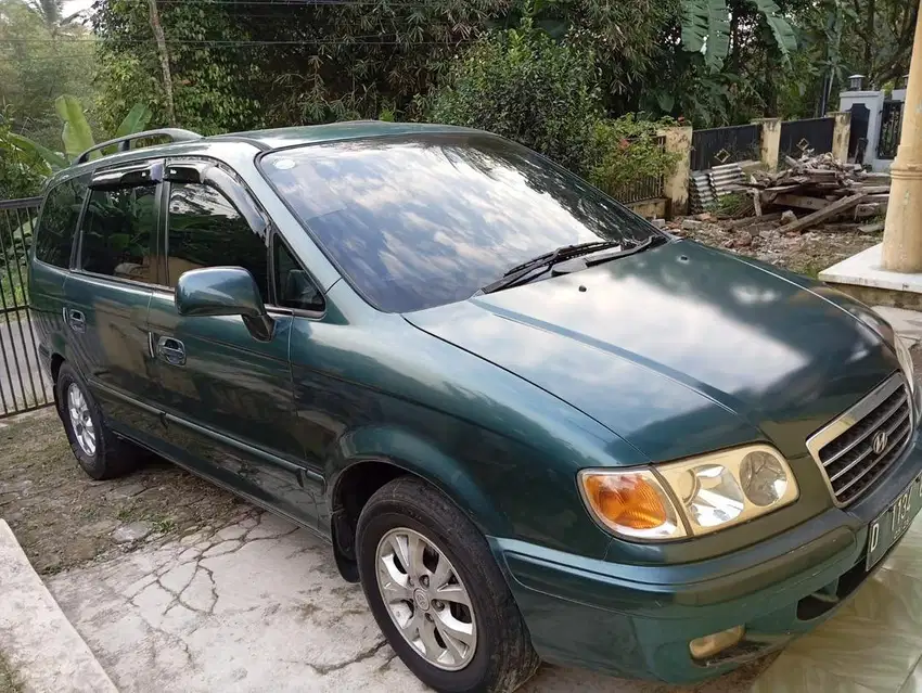 Hyundai Trajet Manual 2.0 Bensin MT 2002