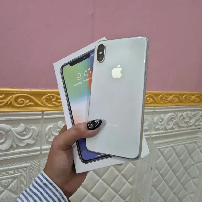 Iphone X 64gb IBOX FULLSET
NOMINUS