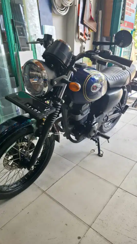 Dijual Kawasaki W175 SE Kondisi Like new (jarang pakai)