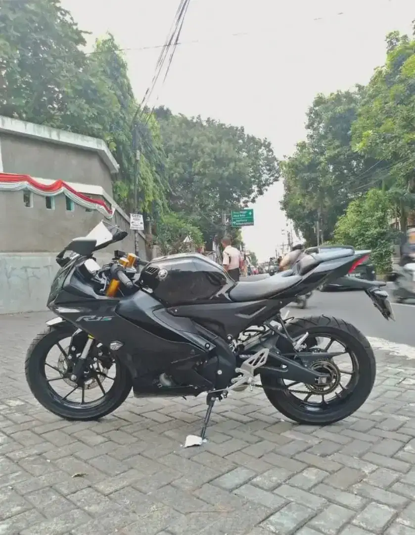R15 V4 HITAM TH 2022, DP CUMA 1 JUTA